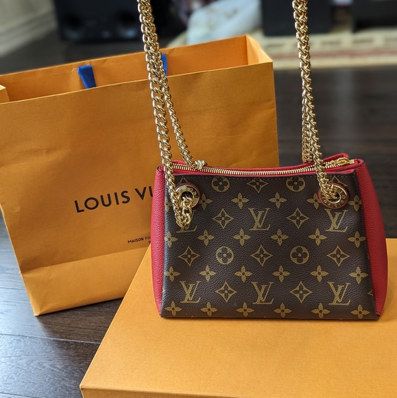Authentic LOUIS VUITTON Surrene BB bag in Cherise / Red - Picture 3 of 12